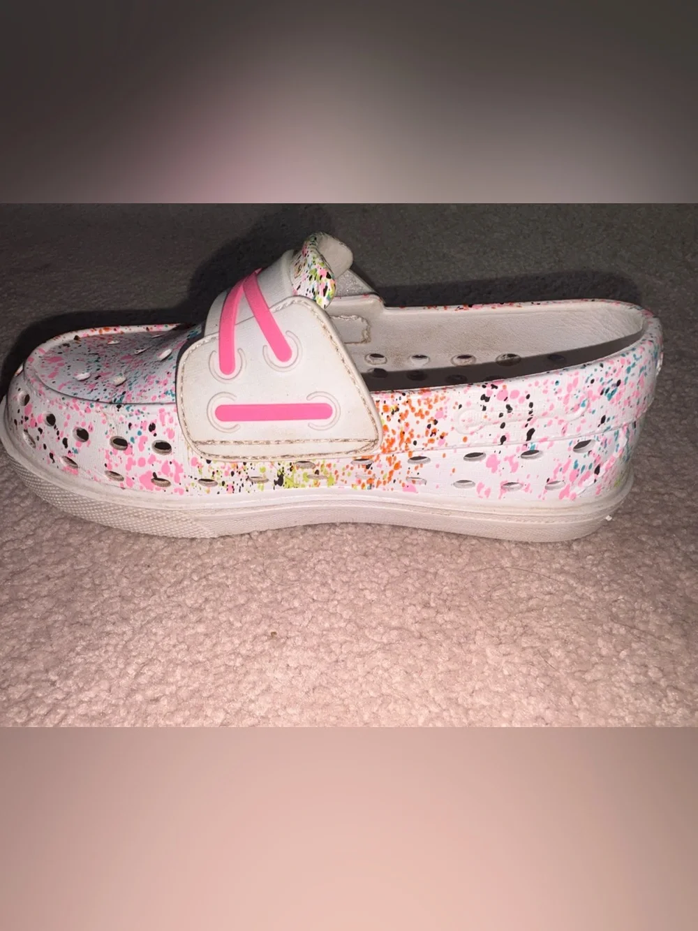 Sperry Kids White Paint-Splatter Dock/Water Shoes with Pink Accents
